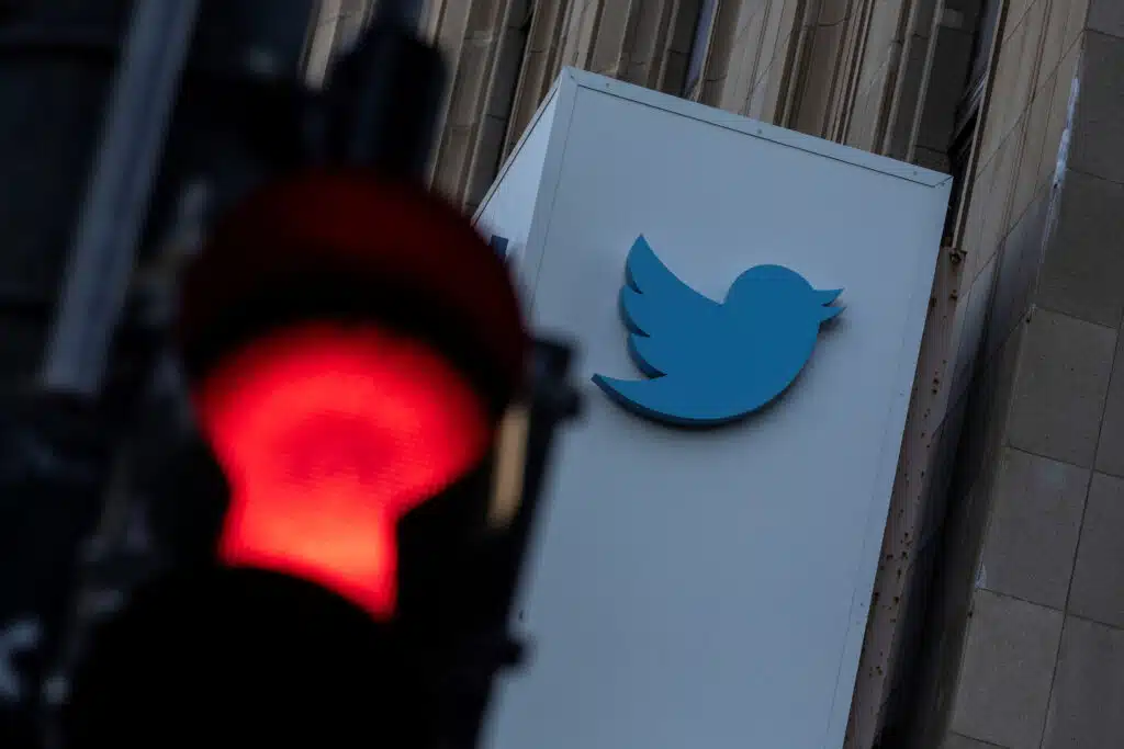Twitter restableció la cuenta del infame creador neonazi del Daily Stormer